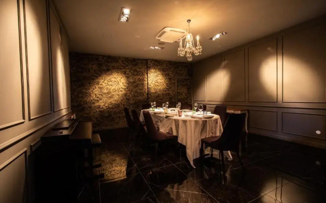 DAM boutique hotel & restaurant