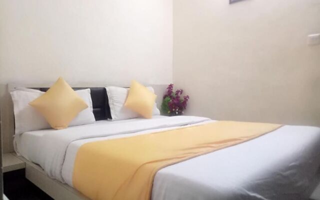 Hotel Gopi Palace