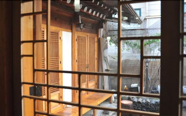 Hueahn Hanok Guesthouse
