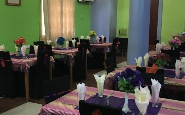 Toprate Luxury Hotel