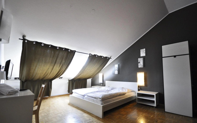 Five Elements Hostel