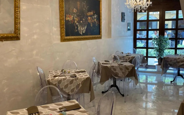 La Serenissima Hotel