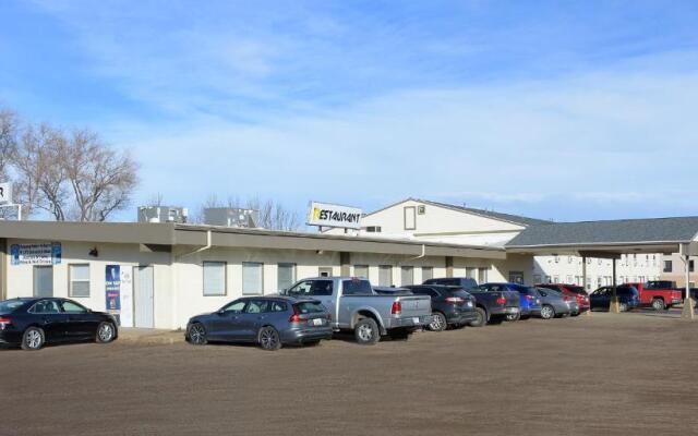 Yellowstone River Inn