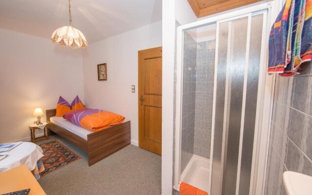 Hölzl Bed & Breakfast