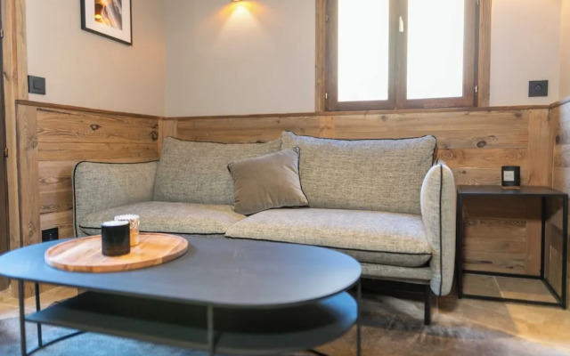 Apartment With Terrace and Parking Heart of Mega\"ve