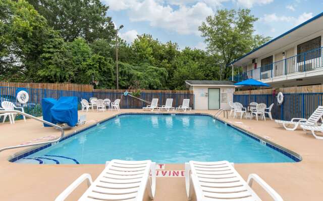 Rodeway Inn Winston Salem Route 52