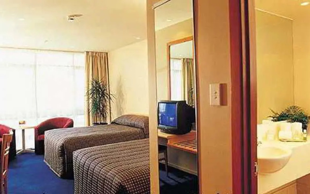 Holiday Inn on Avon Christchurch – Guest Rooms – Christchurch