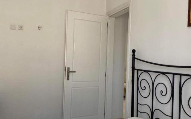 Villa 33