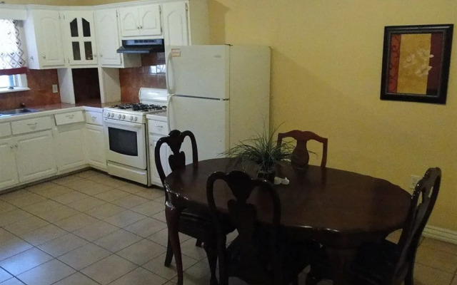 Hotel Suites Las Misiones