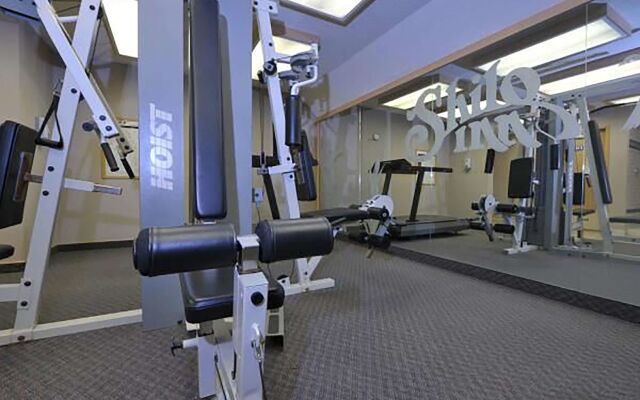 Shilo Inn Suites Hotel - Nampa Suites - Idaho