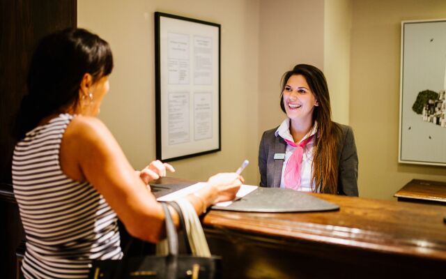 Cottons Hotel & Spa