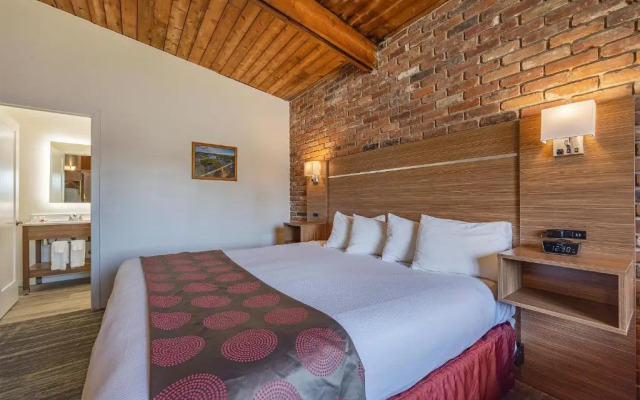 Ramada Gananoque Provincial Inn