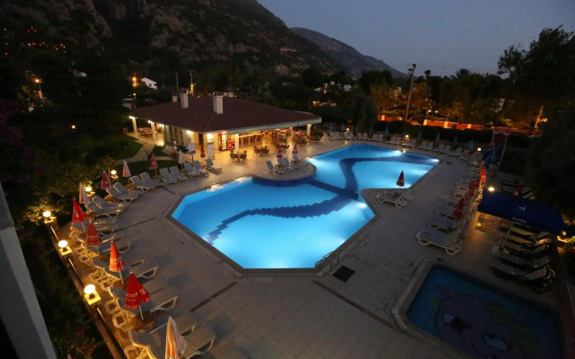 Mavruka Hotel
