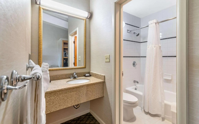 The Inn at Gran View Ogdensburg, Ascend Hotel Collection