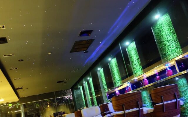 Le Srivaree Suvarnabhumi Airport Hotel