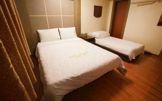 Charmant Hotel Suwon