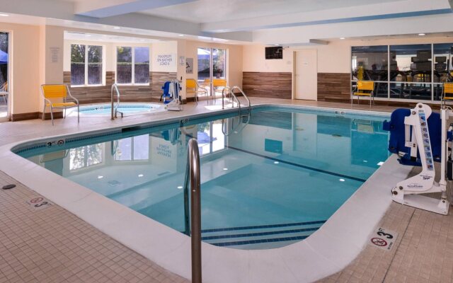 Fairfield Inn By Marriott Louisville North