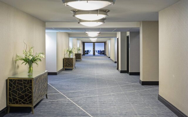 Sheraton Norfolk Waterside Hotel