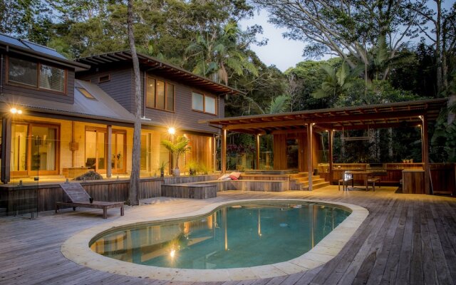 Apalie Retreat