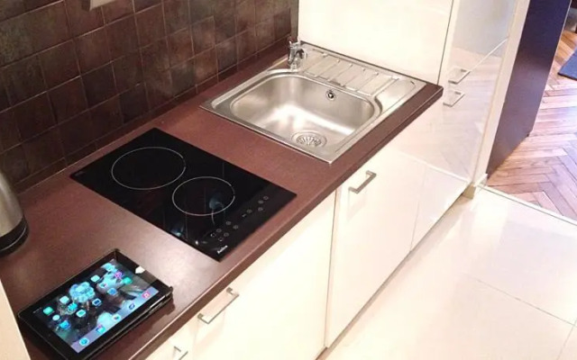 Eagles nest in the heart of Warsaw