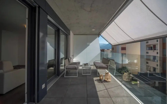 Brand new Apartment City11