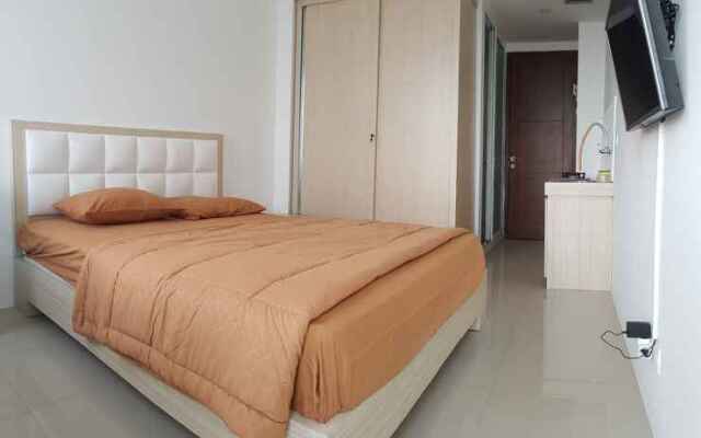V Apartment