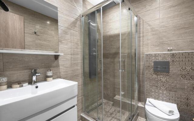 Laussane Nilie Hospitality MGMT