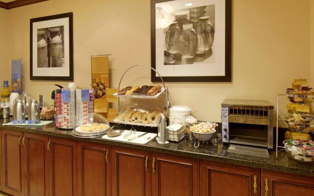 Hampton Inn by Hilton Toronto-Mississauga West