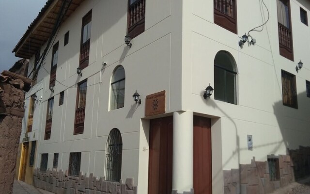 Hostal Qorikilla