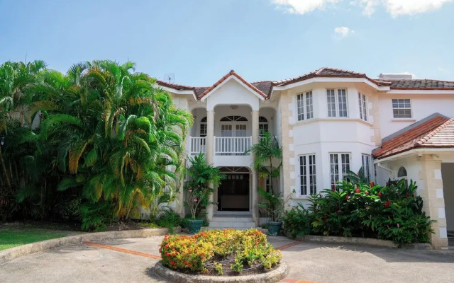Marzalea 3 bd Villa by Zenbreak