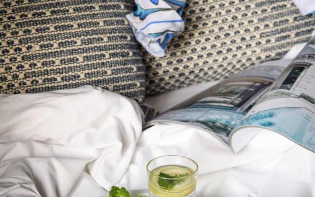 Les Suites des Tout le Monde