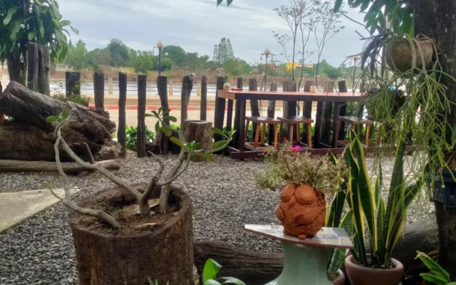 Rim Than View Resort