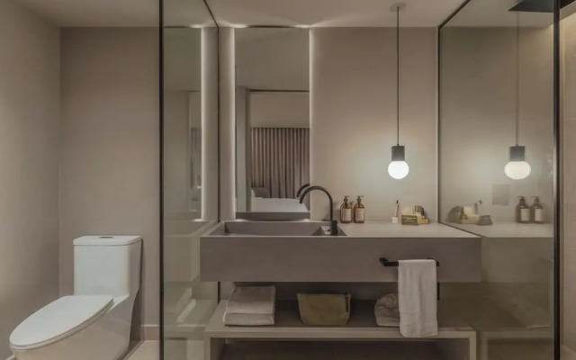 Wake BioHotel