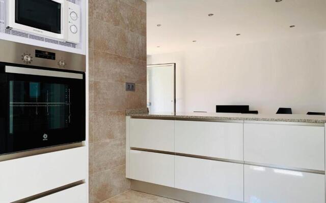 Book Avenida Salou