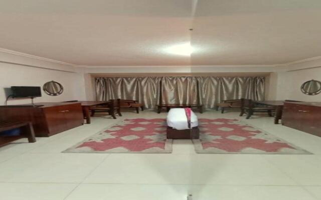 Decale Palace Hotel