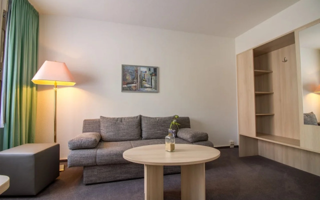 Hotel & Restaurant 5 Linden