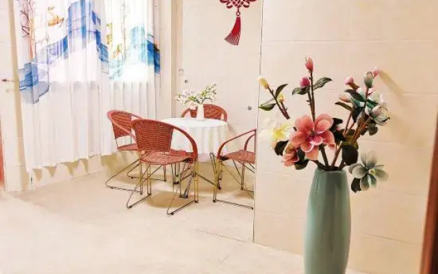 Longyan Haolaiwu Hotel