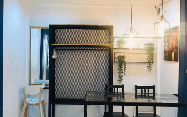 Charoenpong Apartment
