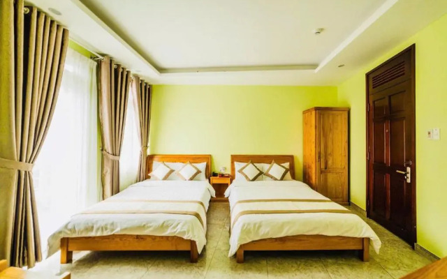 Trung Nhan Hotel