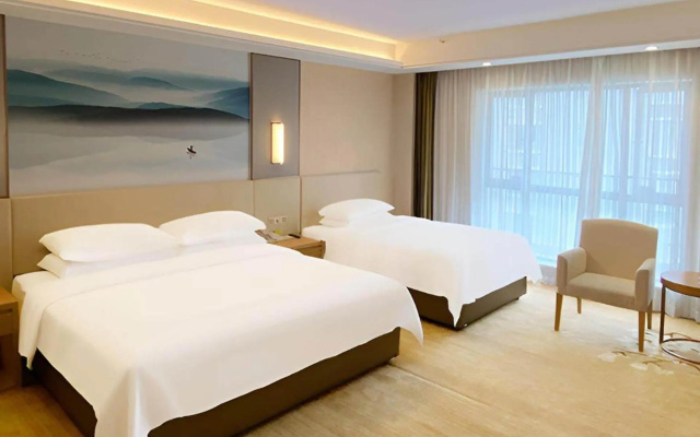 Vienna International Hotel (Yichang Sanxia Culture Tiandi) – Guest Rooms – Yichang