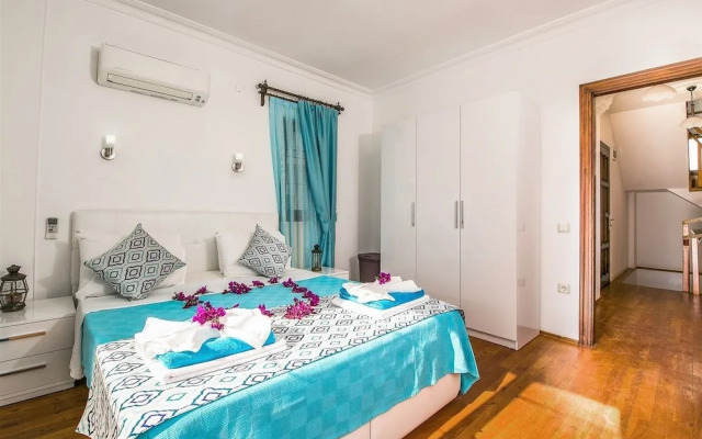 Villa Karsak by Akdenizvillam