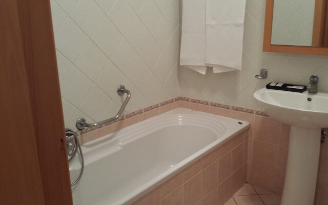 Thair Hotel