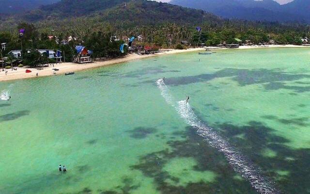 Dancing Elephant Beach Club - Hostel