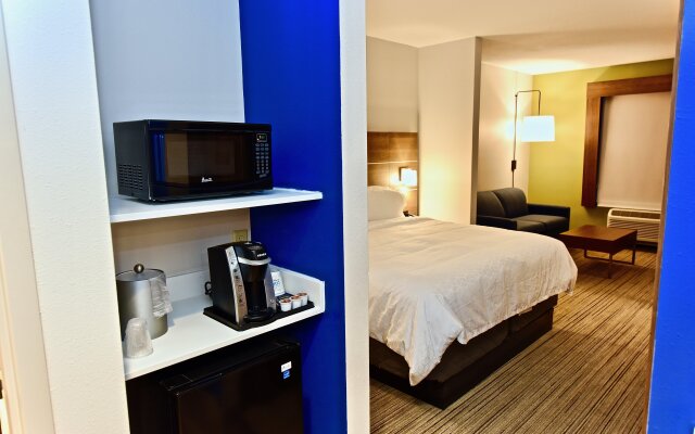 Holiday Inn Express & Suites Perryville, an IHG Hotel