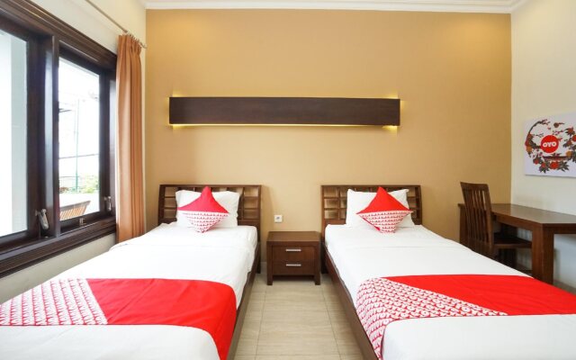 OYO 309 Avila Ketapan Rame Hotel
