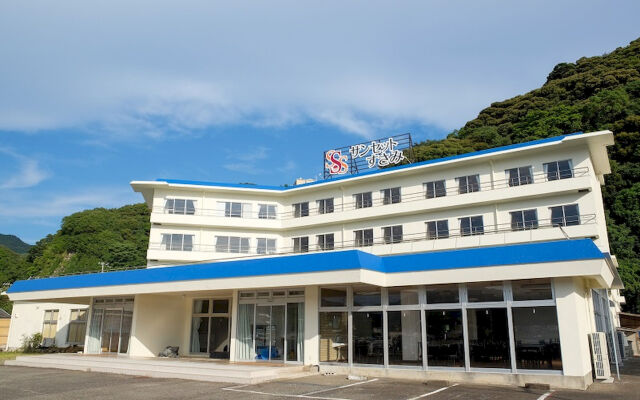 hotelImage