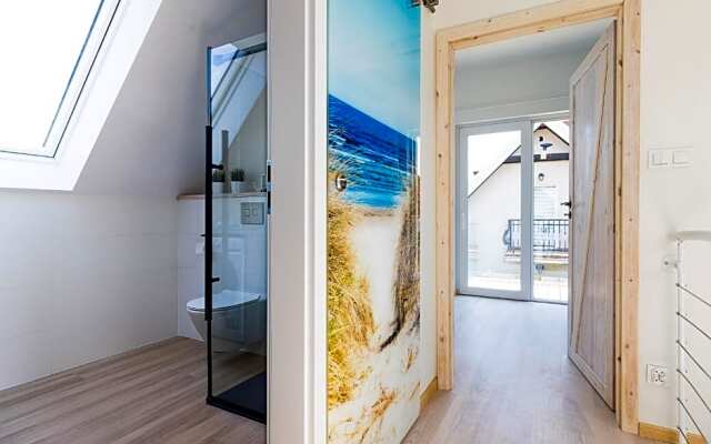 Seaview House with fireplace