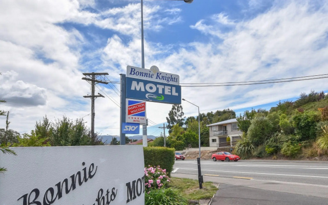 Bonnie Knights Motel