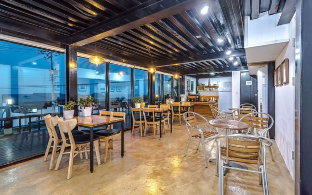 Yeosu Maison Blanche Pension