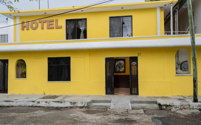 OYO Hotel Marías,Aeropuerto Internacional de Chetumal